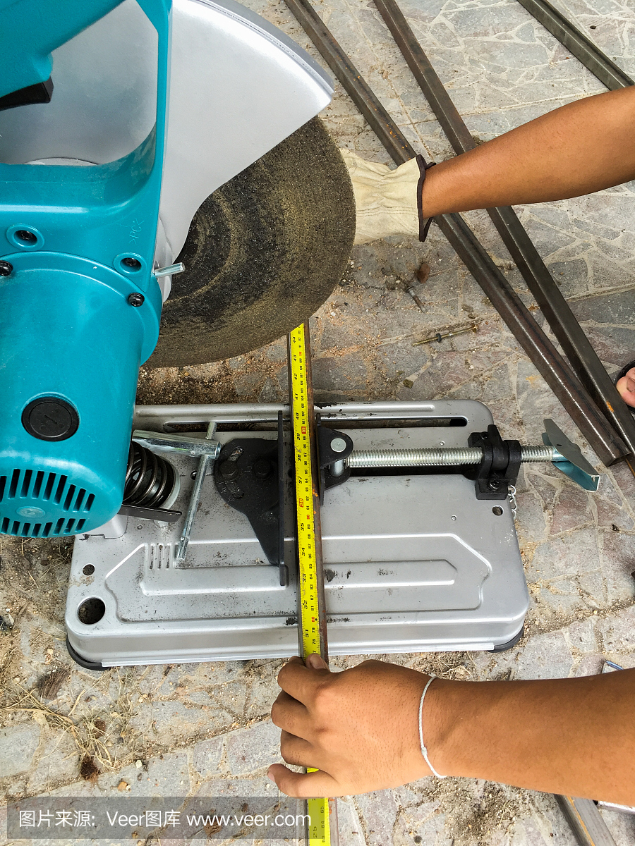 產(chǎn)業(yè)工人切割及切割措施。